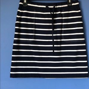 Sporty J. McLaughlin knit skirt.